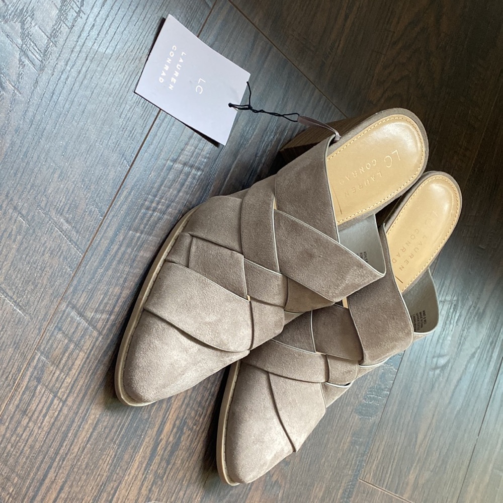 Lauren Conrad light brown mules NWT